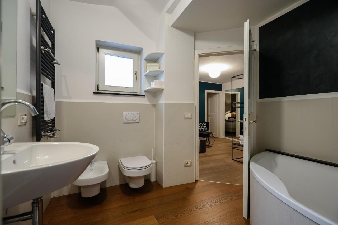 Ulivo Suites - Apartments Больцано Экстерьер фото